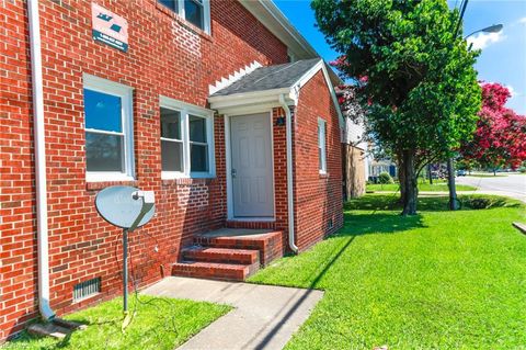 Photo of 3724 E Princess Anne Road #1, Norfolk, VA 23502 (MLS # 10608123) Photo of 3724 E Princess Anne Road #1, Norfolk, VA 23502 (MLS # 10608123)