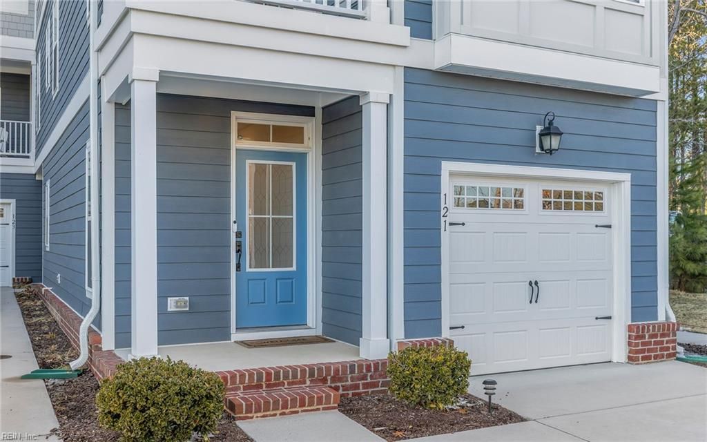 Photo of 121 Topsail Lane, Yorktown, VA 23693 (MLS # 10620718)