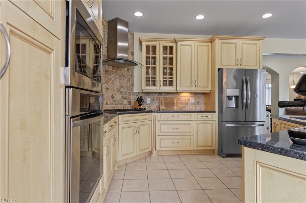 Photo of 9620 Dolphin Run, Norfolk, VA 23518 (MLS # 10635807)