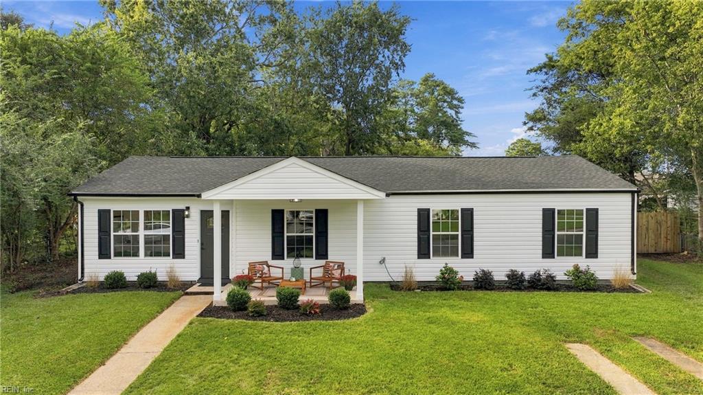 Photo of 1405 Salton Drive, Chesapeake, VA 23325 (MLS # 10655677)