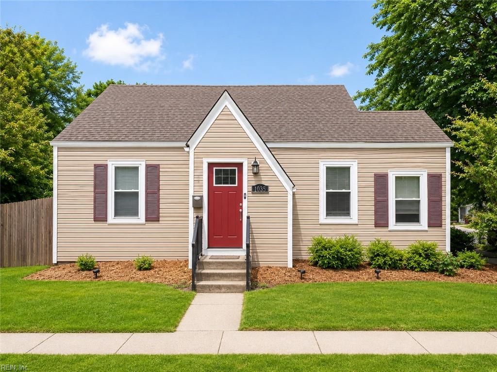 Photo of 1035 Norview Avenue, Norfolk, VA 23513 (MLS # 10633948)