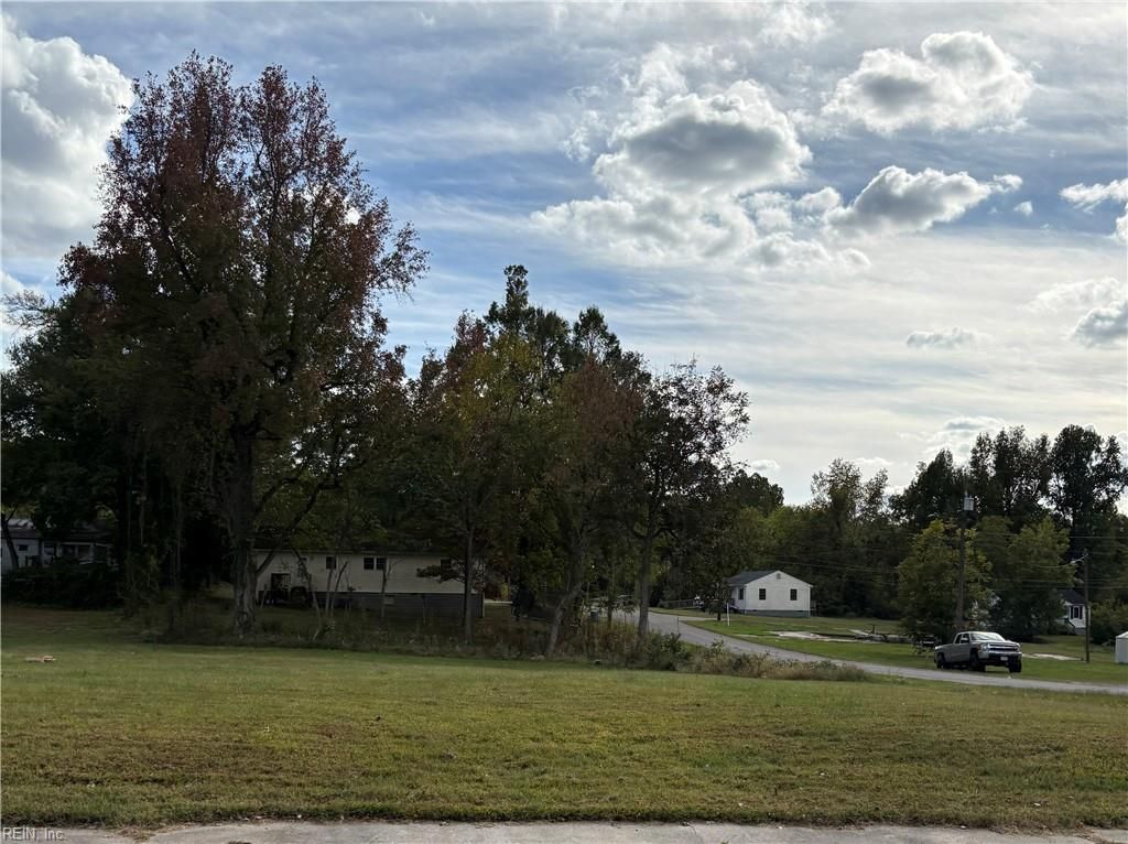 Photo of 819 Church Street, Blackstone, VA 23824 (MLS # 10604895)