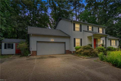 Photo of 146 John Rolfe Lane, Williamsburg, VA 23185 (MLS # 10644855)