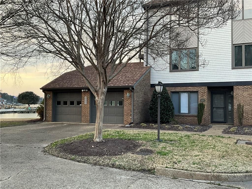 Photo of 4223 Hatton Point Lane #27, Portsmouth, VA 23703 (MLS # 10621404)