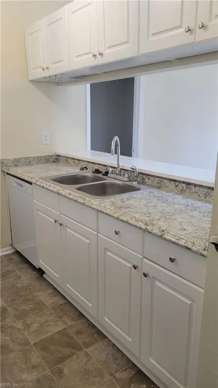 Virginia Beach, Virginia 23462, United States, 2 Bedrooms Bedrooms, ,2 BathroomsBathrooms,Residential,Active,159686