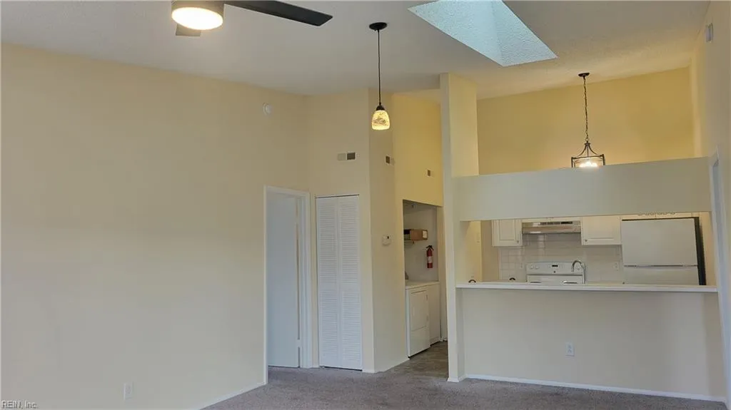 Virginia Beach, Virginia 23462, United States, 2 Bedrooms Bedrooms, ,2 BathroomsBathrooms,Residential,Active,159686