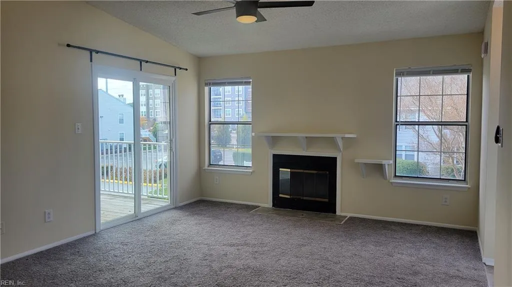 Virginia Beach, Virginia 23462, United States, 2 Bedrooms Bedrooms, ,2 BathroomsBathrooms,Residential,Active,159686