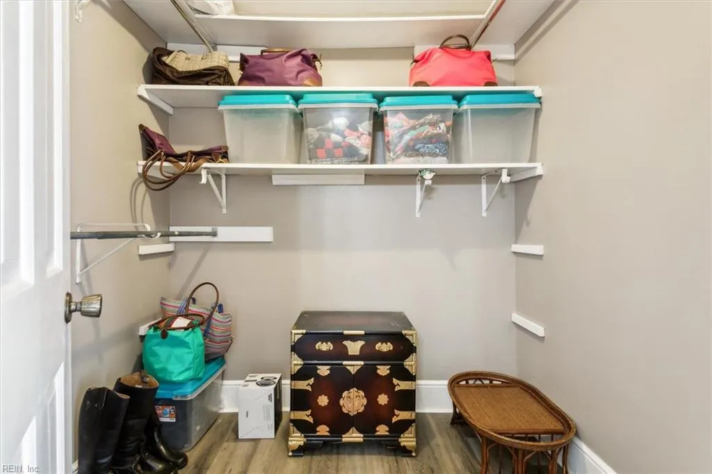 Poquoson, Virginia 23662, United States, 5 Bedrooms Bedrooms, ,3 BathroomsBathrooms,Residential,Active,94119