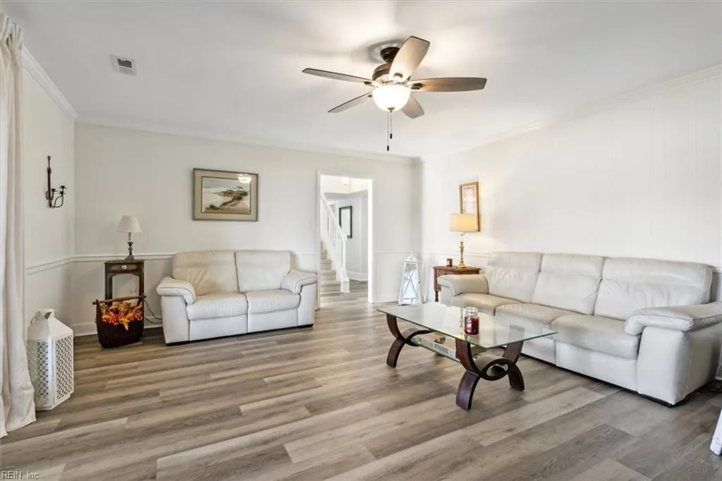 Poquoson, Virginia 23662, United States, 5 Bedrooms Bedrooms, ,3 BathroomsBathrooms,Residential,Active,94119