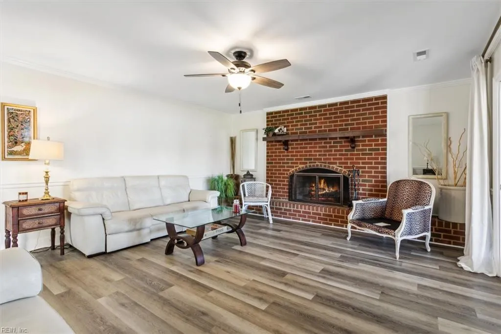 Poquoson, Virginia 23662, United States, 5 Bedrooms Bedrooms, ,3 BathroomsBathrooms,Residential,Active,94119