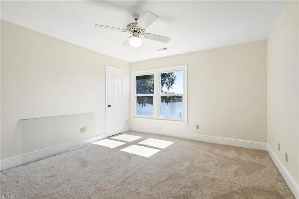 Poquoson, Virginia 23662, United States, 5 Bedrooms Bedrooms, ,3 BathroomsBathrooms,Residential,Active,94119