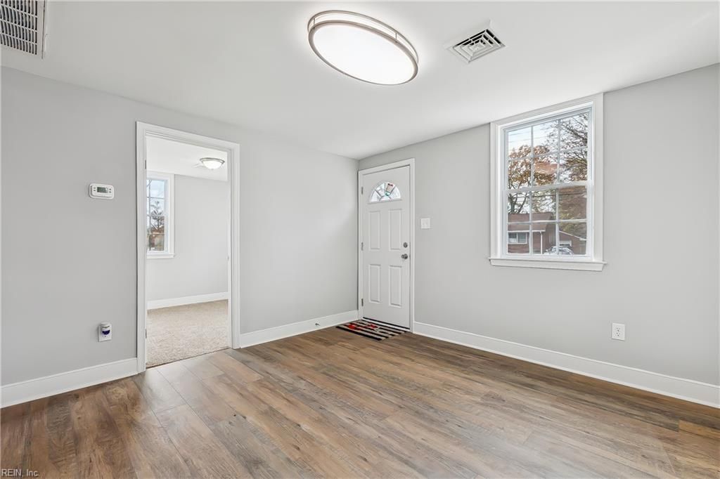 Photo of 208 Woodland Road, Hampton, VA 23669 (MLS # 10611728)