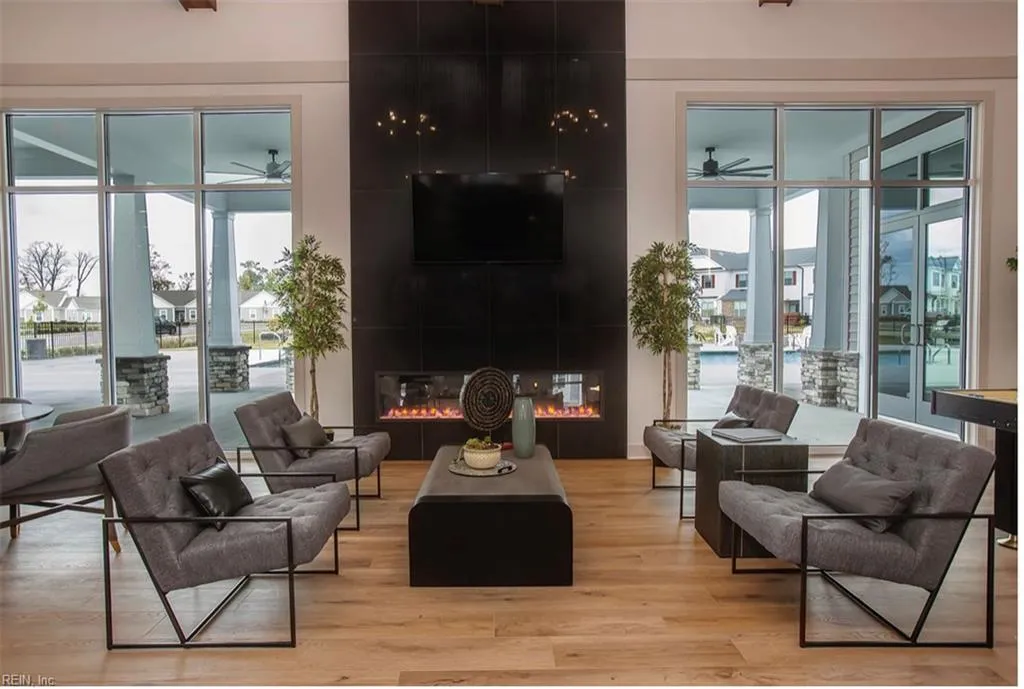 Suffolk, Virginia 23435, United States, 4 Bedrooms Bedrooms, ,4 BathroomsBathrooms,Residential,Pending,2502