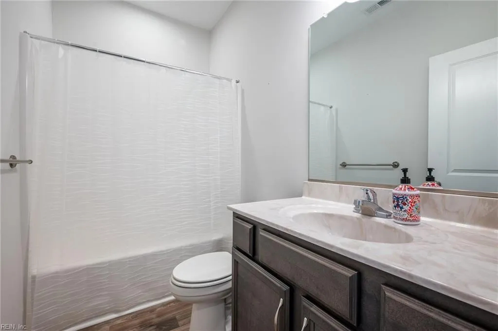 Suffolk, Virginia 23435, United States, 4 Bedrooms Bedrooms, ,4 BathroomsBathrooms,Residential,Pending,2502