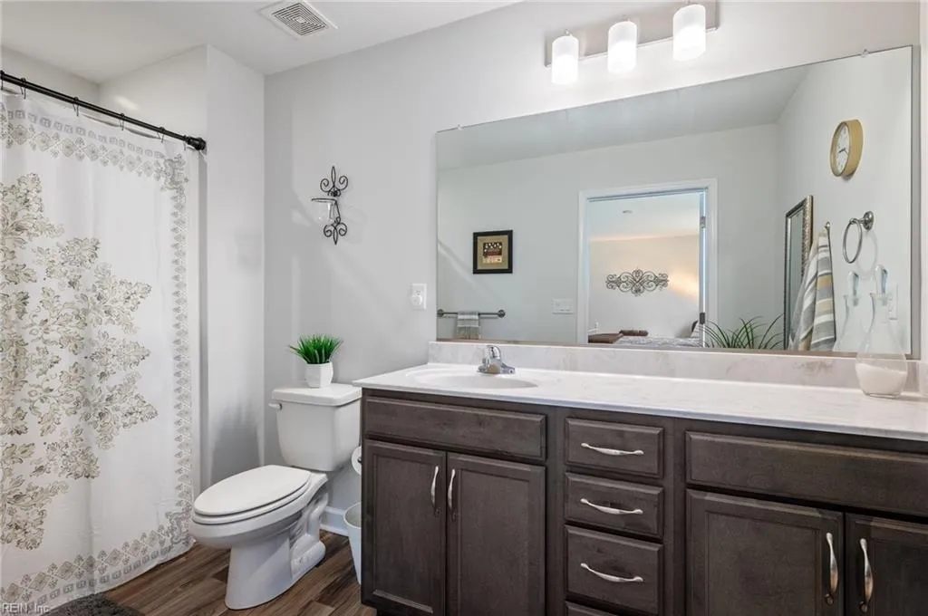 Suffolk, Virginia 23435, United States, 4 Bedrooms Bedrooms, ,4 BathroomsBathrooms,Residential,Pending,2502