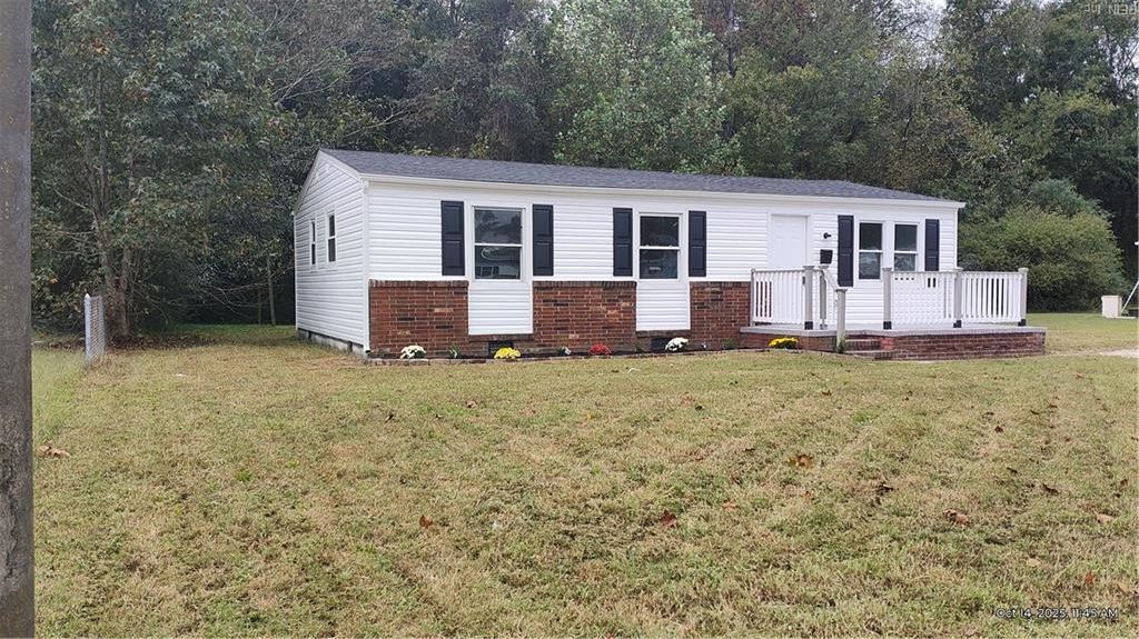 Photo of 609 Chisholm Lane, Suffolk, VA 23434 (MLS # 10613518)