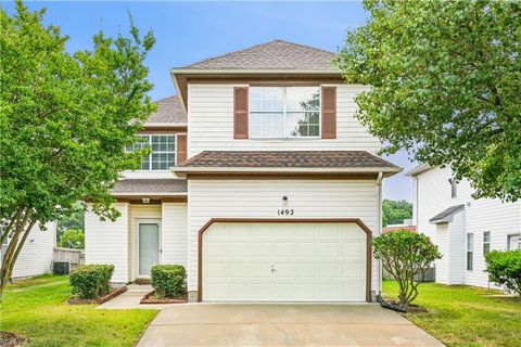 Photo of 1492 Berkshire Drive, Newport News, VA 23602 (MLS # 10602462)