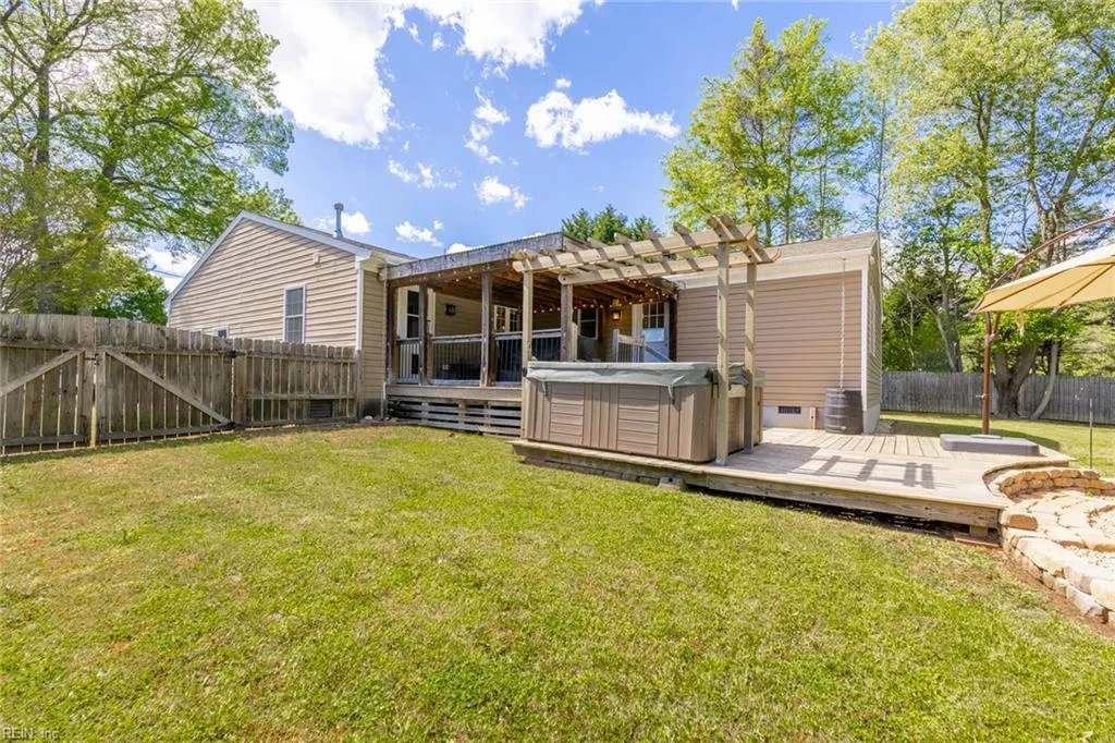 Chesapeake, Virginia 23320, United States, 3 Bedrooms Bedrooms, ,2 BathroomsBathrooms,Residential,Pending,111190