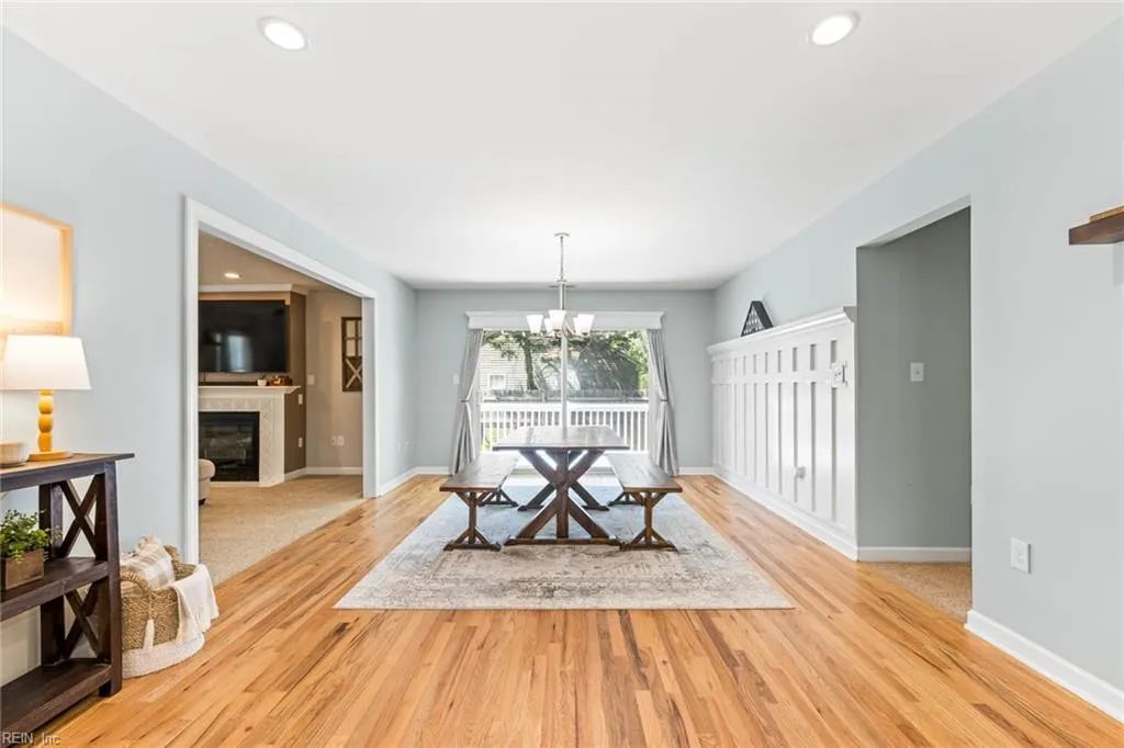 Chesapeake, Virginia 23320, United States, 3 Bedrooms Bedrooms, ,2 BathroomsBathrooms,Residential,Pending,111190