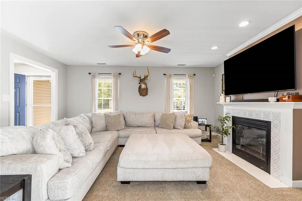 Chesapeake, Virginia 23320, United States, 3 Bedrooms Bedrooms, ,2 BathroomsBathrooms,Residential,Pending,111190