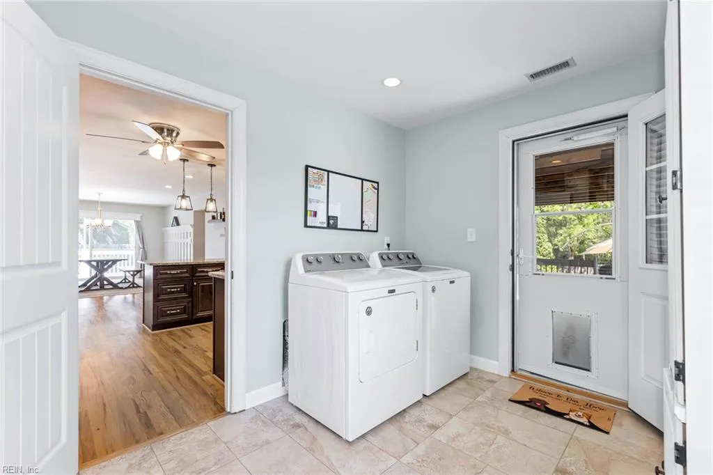 Chesapeake, Virginia 23320, United States, 3 Bedrooms Bedrooms, ,2 BathroomsBathrooms,Residential,Pending,111190