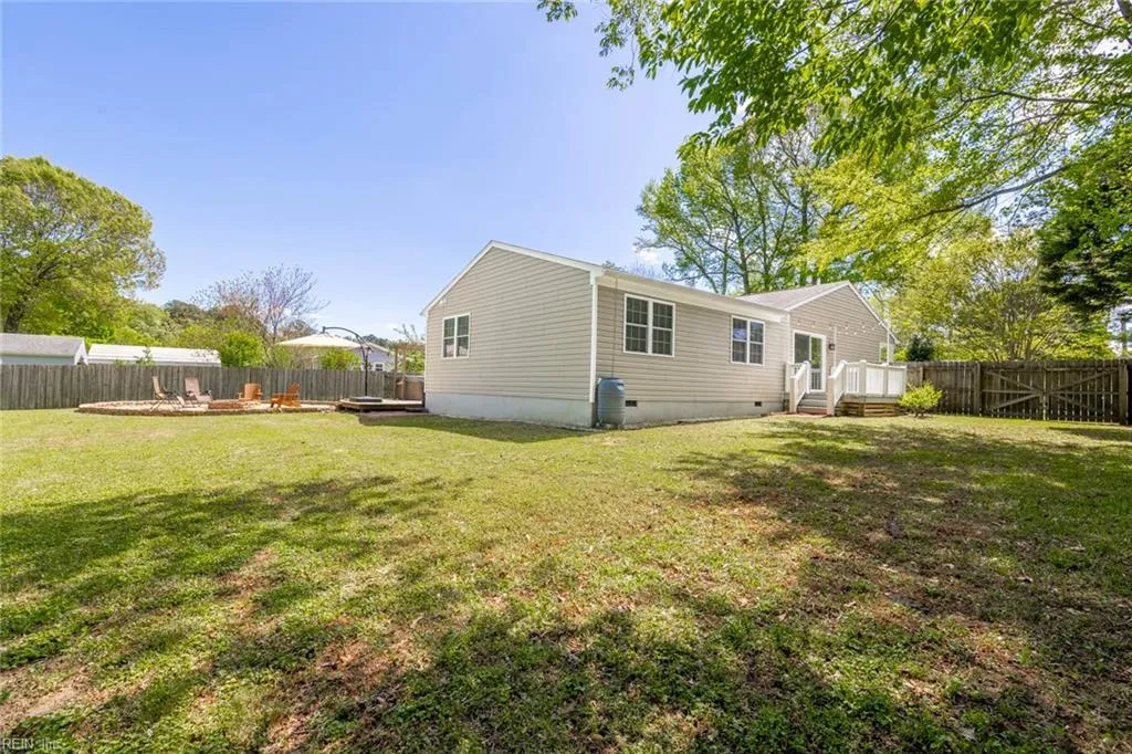 Chesapeake, Virginia 23320, United States, 3 Bedrooms Bedrooms, ,2 BathroomsBathrooms,Residential,Pending,111190