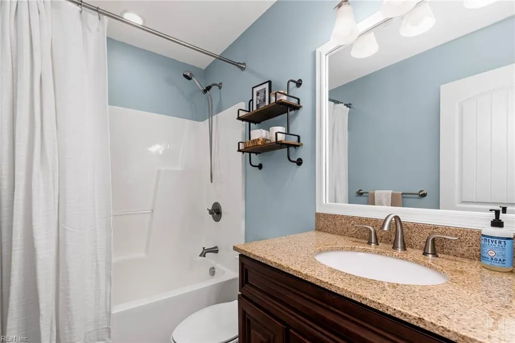 Chesapeake, Virginia 23320, United States, 3 Bedrooms Bedrooms, ,2 BathroomsBathrooms,Residential,Pending,111190