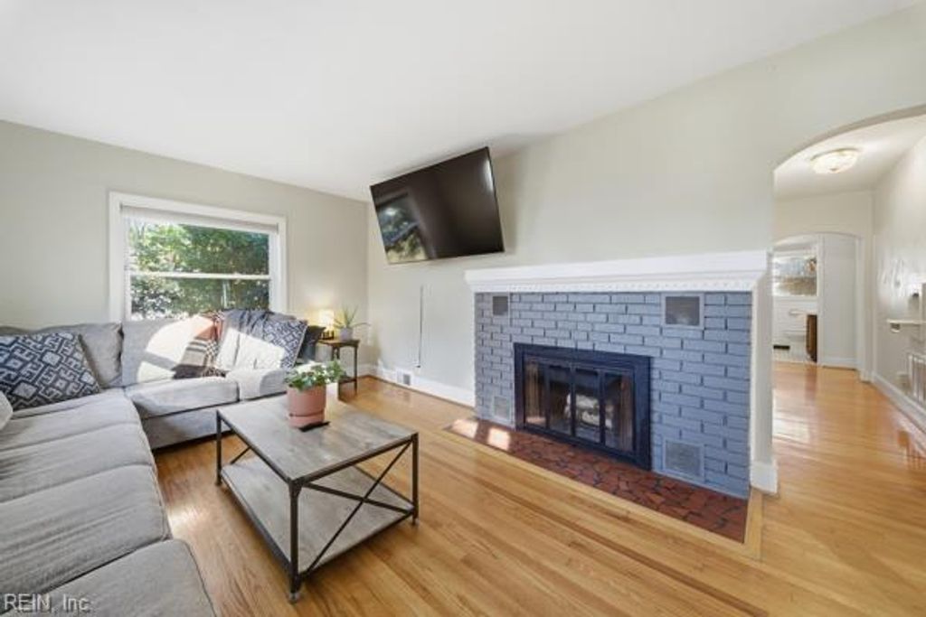 Photo of 216 N Shore Road, Norfolk, VA 23505 (MLS # 10614686)