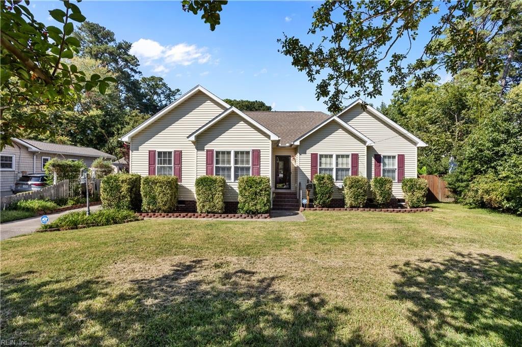 Photo of 1128 Sheppard Avenue, Norfolk, VA 23518 (MLS # 10654503)