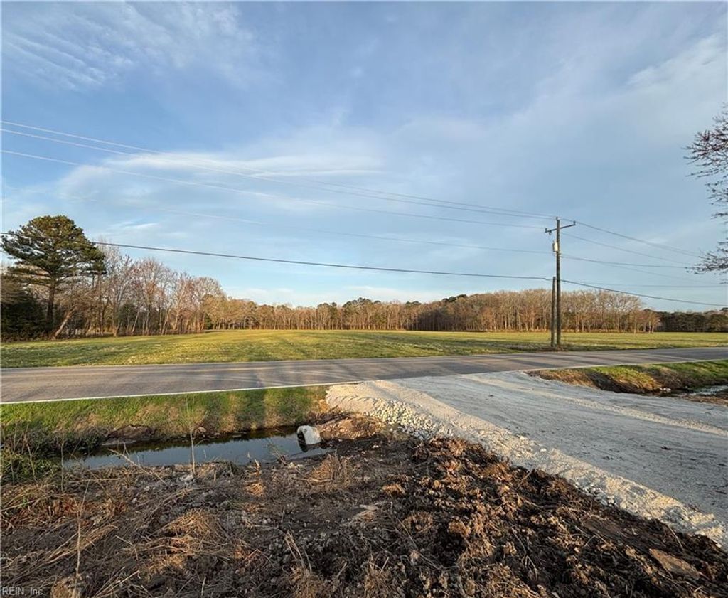 Photo of 585 Princess Anne Road, Virginia Beach, VA 23457 (MLS # 10624871)