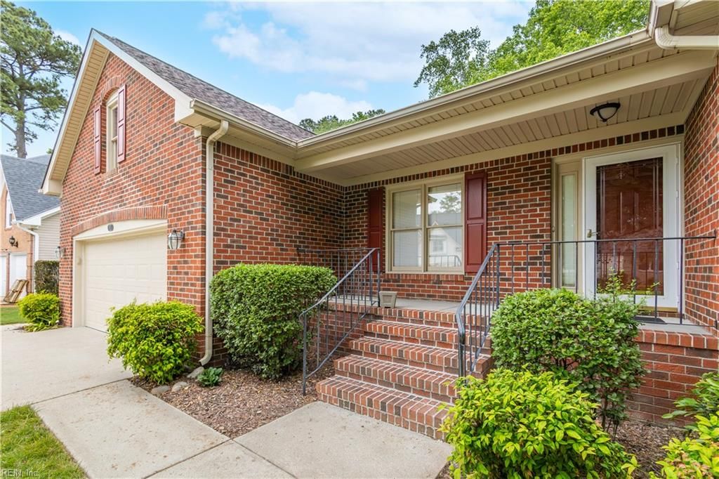 Photo of 511 Ashforth Way, Chesapeake, VA 23322 (MLS # 10633820)
