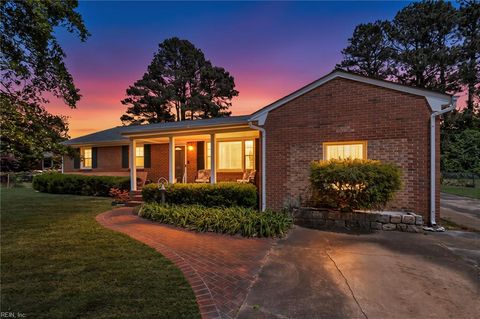 Photo of 1253 Kingsway Drive, Chesapeake, VA 23320 (MLS # 10631488)