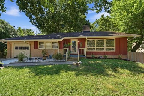 Photo of 22 Garfield Drive Drive, Newport News, VA 23608 (MLS # 10637188)