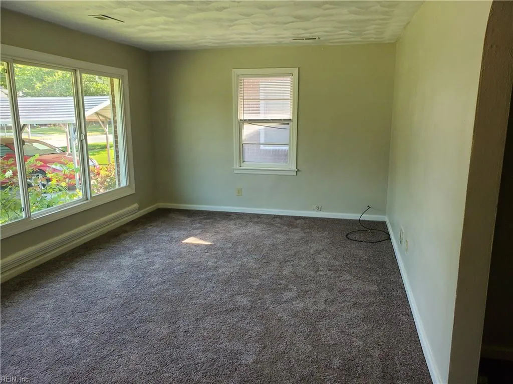 Norfolk, Virginia 23504, United States, 3 Bedrooms Bedrooms, ,2 BathroomsBathrooms,Residential,Active,119691