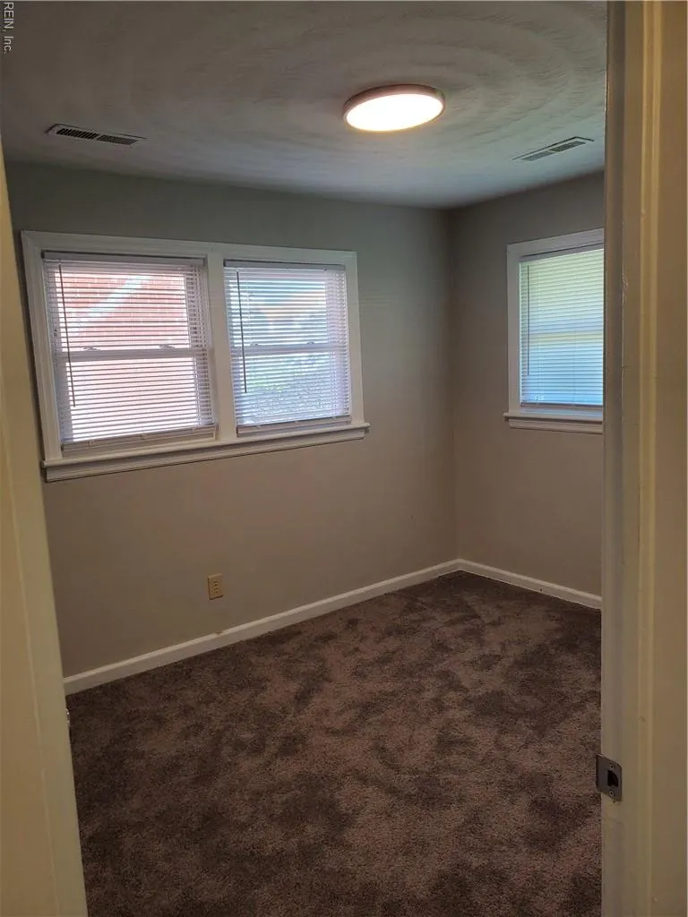 Norfolk, Virginia 23504, United States, 3 Bedrooms Bedrooms, ,2 BathroomsBathrooms,Residential,Active,119691