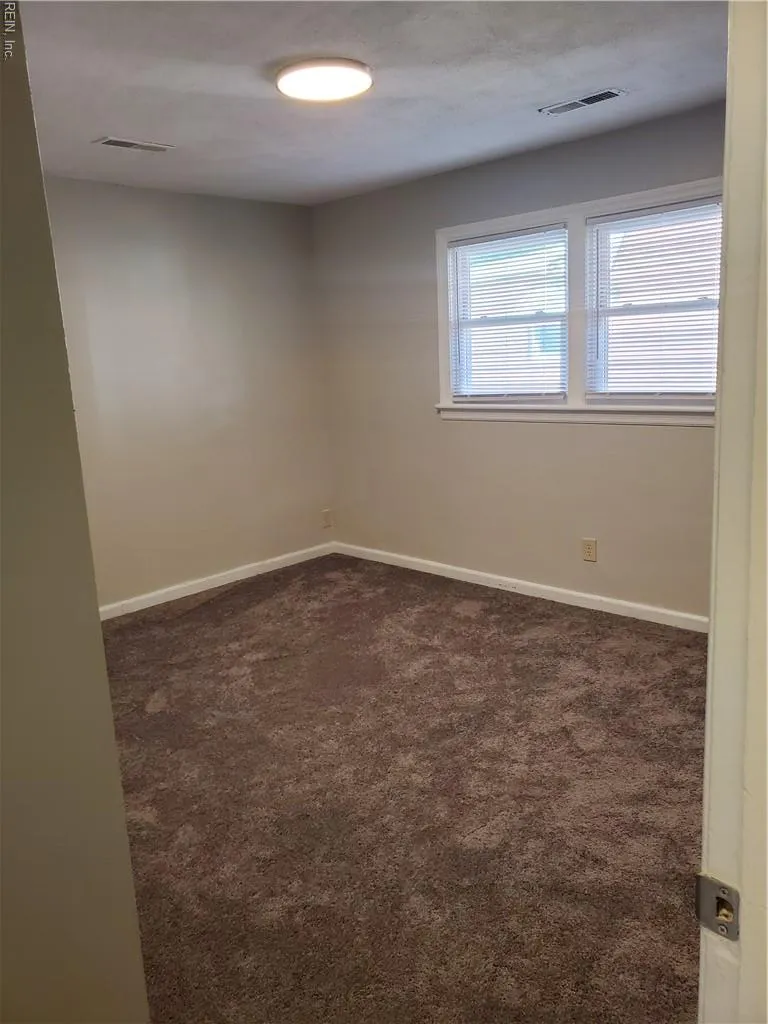 Norfolk, Virginia 23504, United States, 3 Bedrooms Bedrooms, ,2 BathroomsBathrooms,Residential,Active,119691