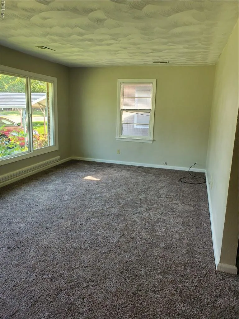 Norfolk, Virginia 23504, United States, 3 Bedrooms Bedrooms, ,2 BathroomsBathrooms,Residential,Active,119691