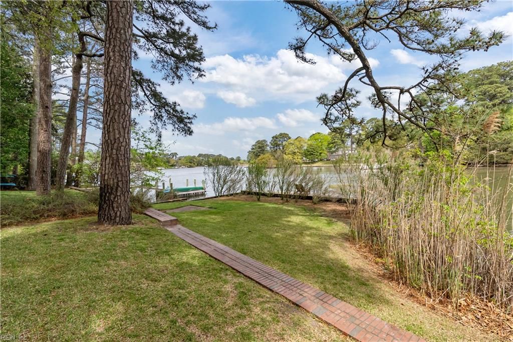 Photo of 510 Oak Grove Road, Norfolk, VA 23505 (MLS # 10630189)