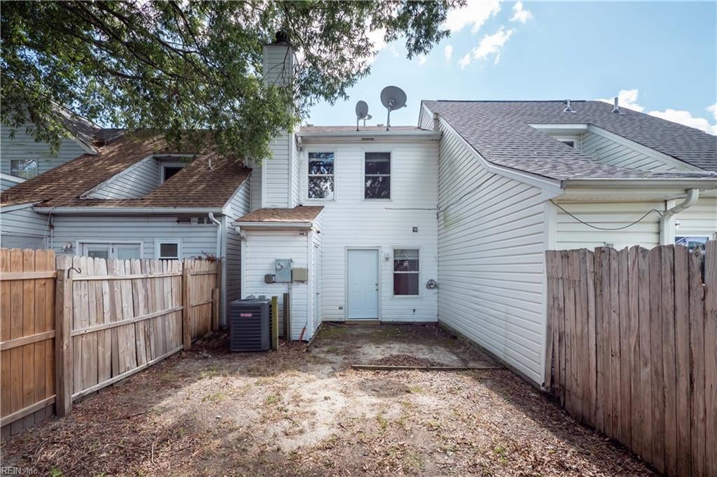 Photo of 3872 Buchanan Drive, Virginia Beach, VA 23453 (MLS # 10655435)