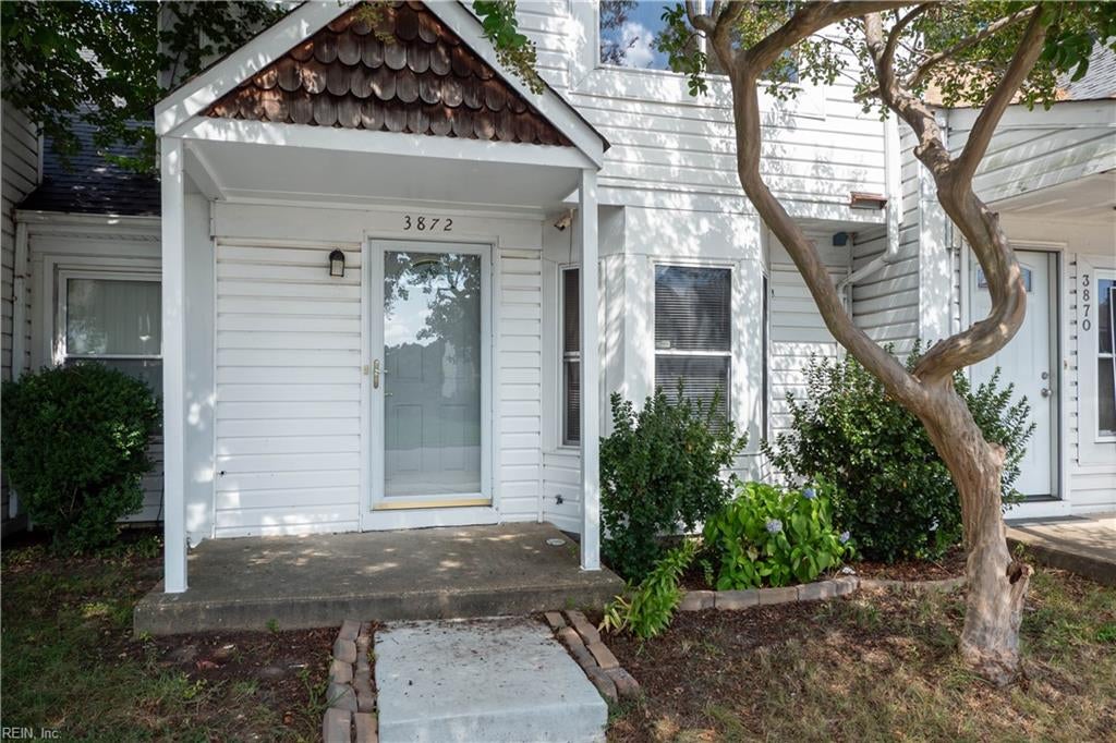 Photo of 3872 Buchanan Drive, Virginia Beach, VA 23453 (MLS # 10655435)