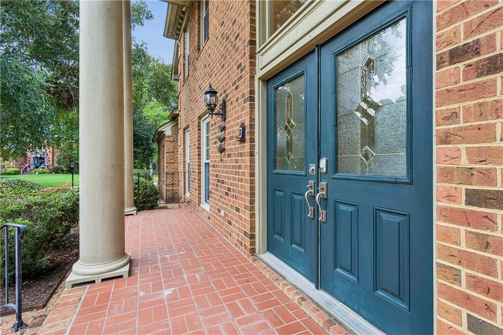 Photo of 412 Chinquapin Orchard, Yorktown, VA 23693 (MLS # 10650579)