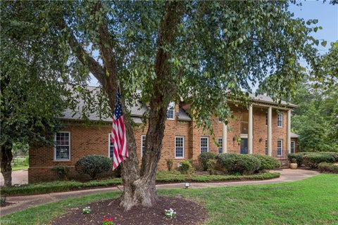 Photo of 412 Chinquapin Orchard, Yorktown, VA 23693 (MLS # 10650579)
