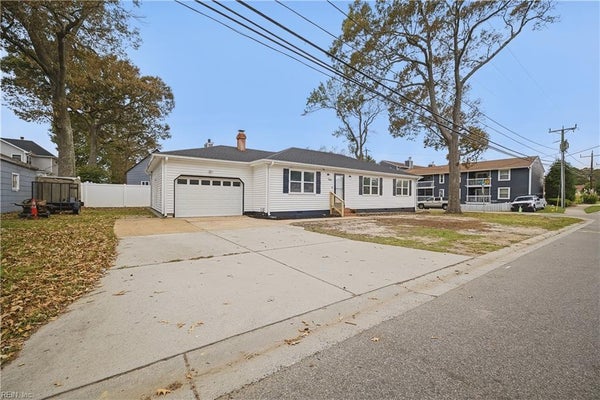 900 MEDITERRANEAN AVE, VIRGINIA BEACH, VA 23451 - Image a852ef0f402ae4af413e853eefc5b618/986498657