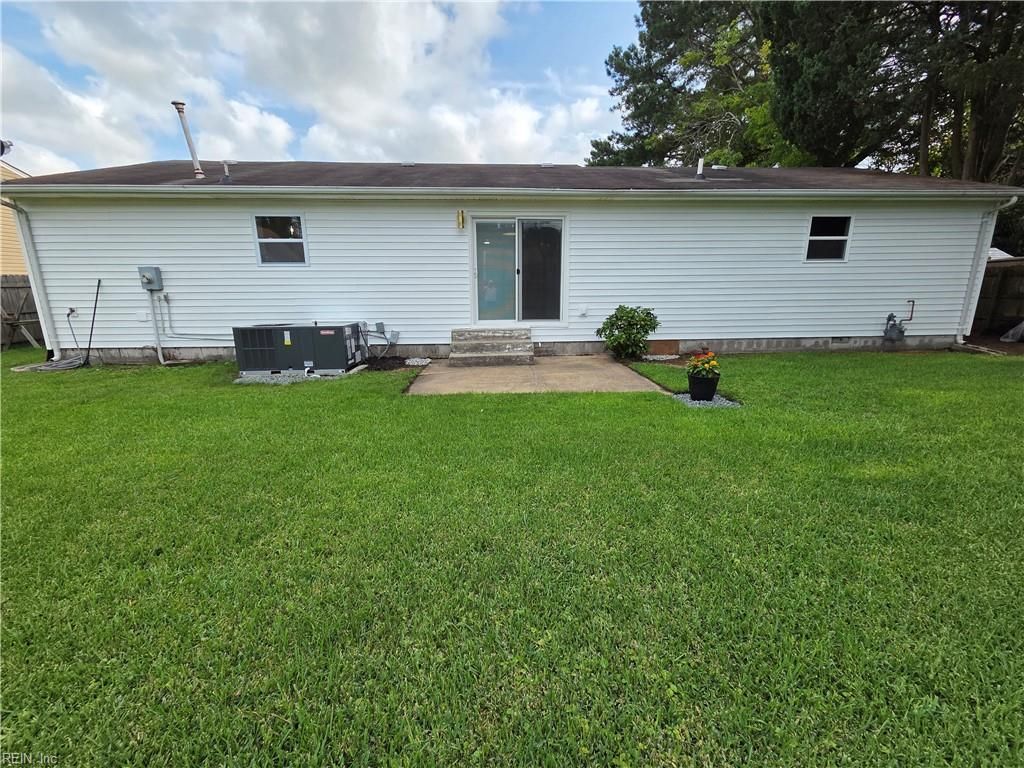 Photo of 3056 Capital Hill Lane, Virginia Beach, VA 23452 (MLS # 10646019)