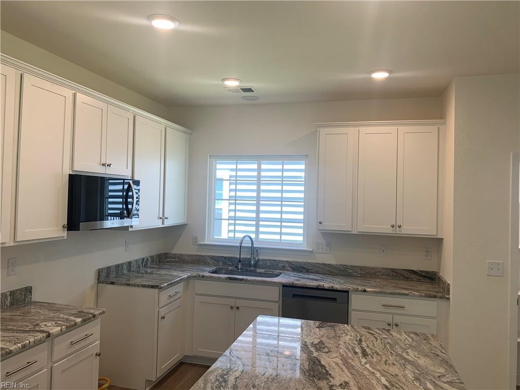 Photo of 2009 Carroll Brinkley Way, Suffolk, VA 23434 (MLS # 10650589)