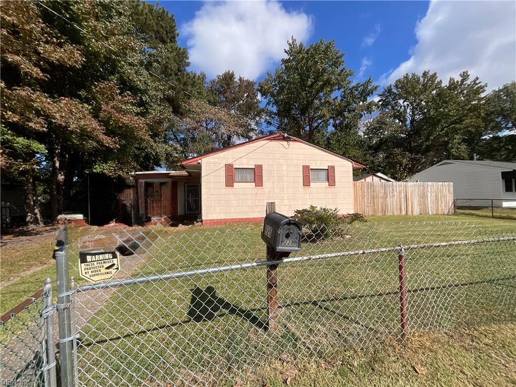 Photo of 225 York Drive, Portsmouth, VA 23702 (MLS # 10659794)
