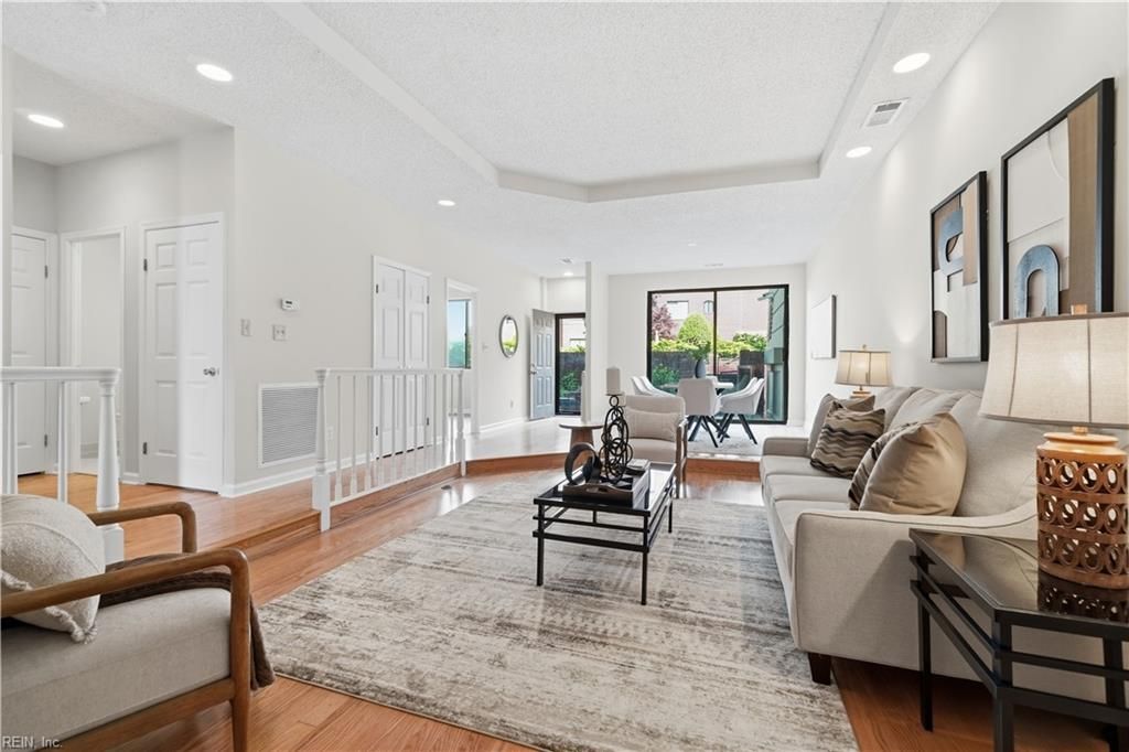 Photo of 401 College Place #13, Norfolk, VA 23510 (MLS # 10630521)