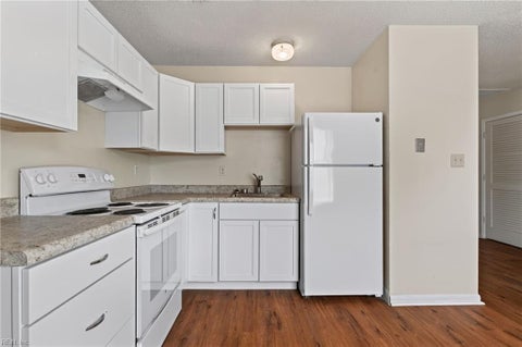 Photo of 2344 Grandy Street #B, Norfolk, VA 23509 (MLS # 10644881)