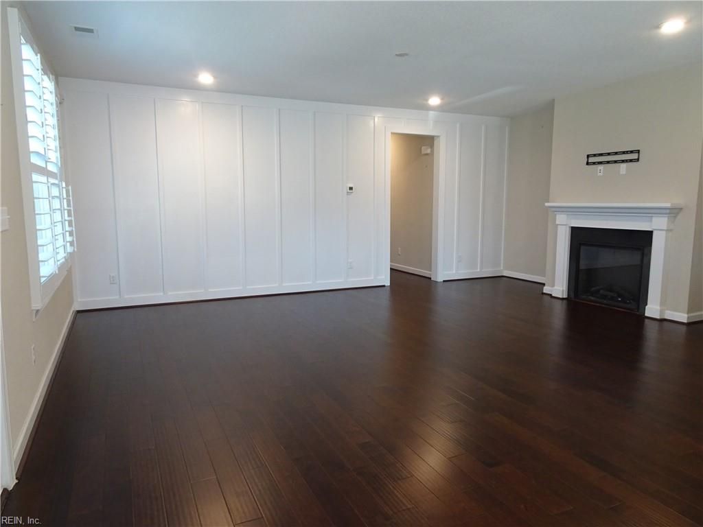 Photo of 129 Mainsail Loop, Yorktown, VA 23693 (MLS # 10624244)