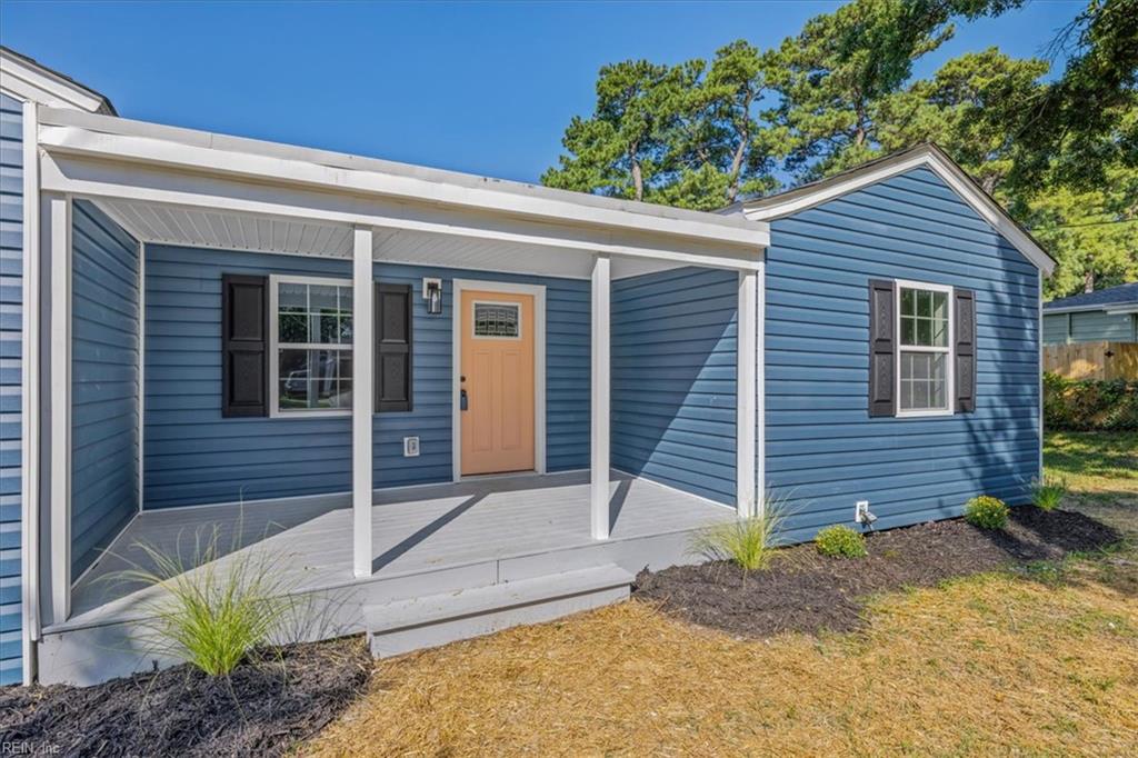 Photo of 8231 Simons Drive, Norfolk, VA 23505 (MLS # 10650935)